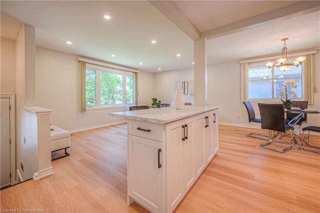 Kitchener, ON N2B 2V1,86 Queenston Drive