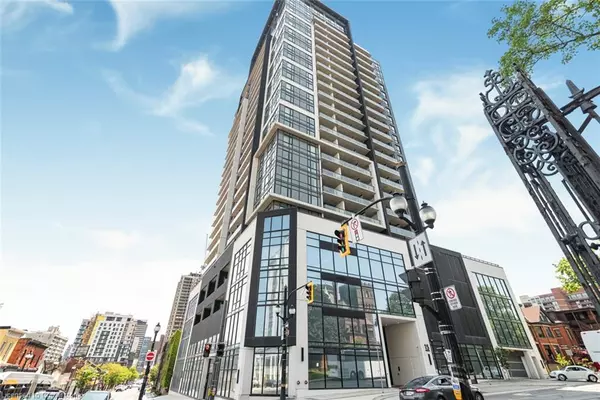 Hamilton, ON L8P 0C6,15 Queen Street #707