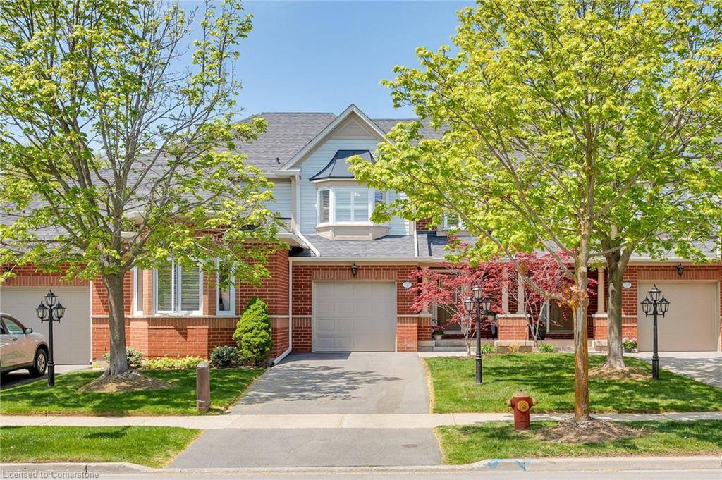 2175 Country Club Drive #3, Burlington, ON L7M 4H9