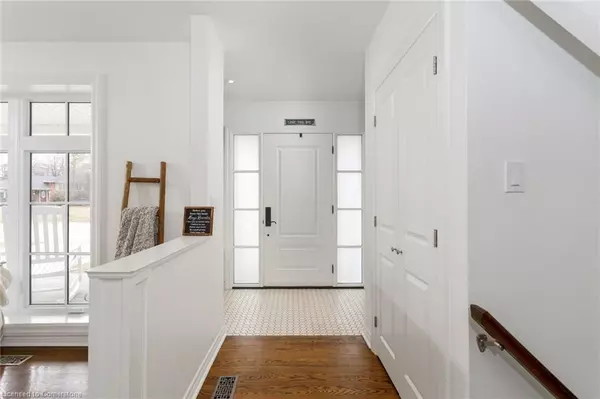 Oakville, ON L6L 2V2,2088 Saxon Road