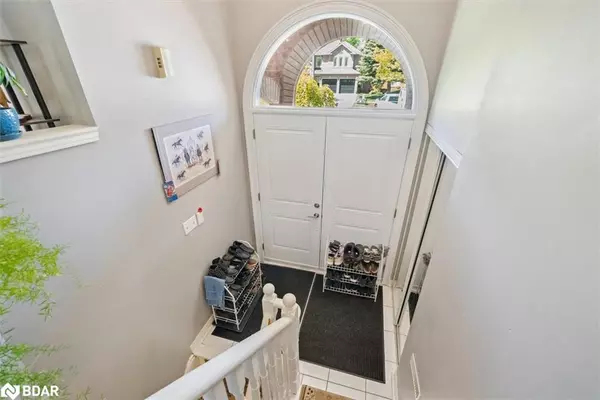 Keswick, ON L4P 3X6,20 Fairwood Drive