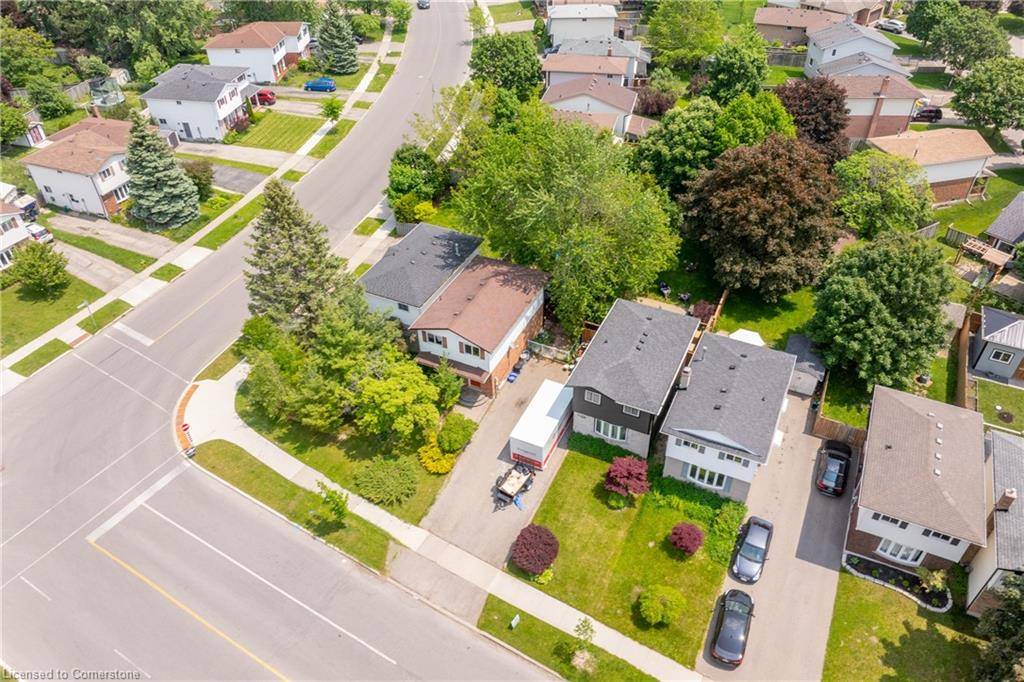 Waterloo, ON N2V 1G9,712 Highpoint Avenue