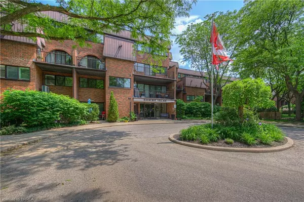 36 Hayhurst Road #315, Brantford, ON N3R 6Y9