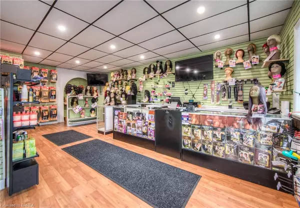 Brantford, ON N3T 3A6,183 Market Street