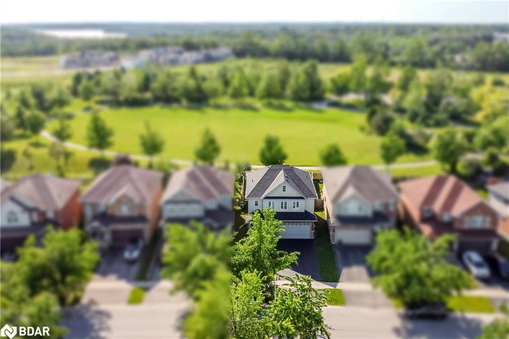 Orillia, ON L3V 0A8,102 Atlantis Drive