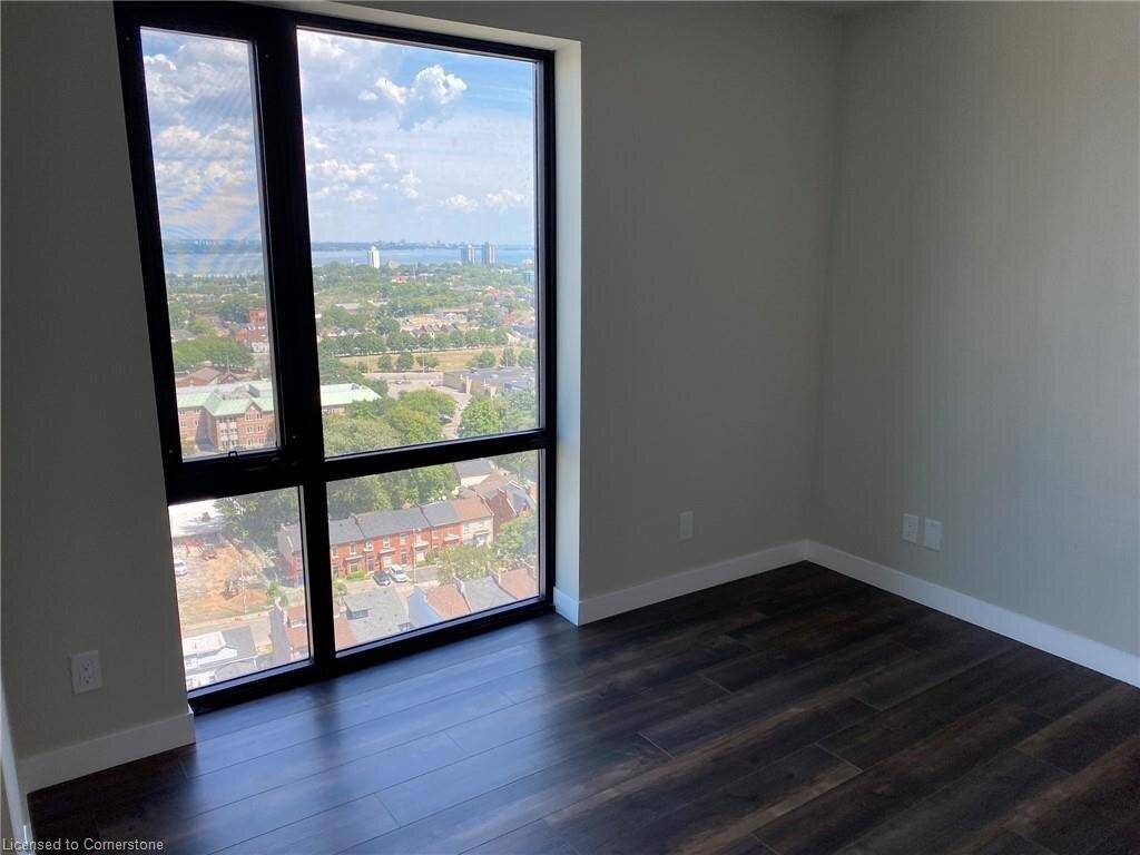 Hamilton, ON L8P 0C6,15 Queen Street S #2207