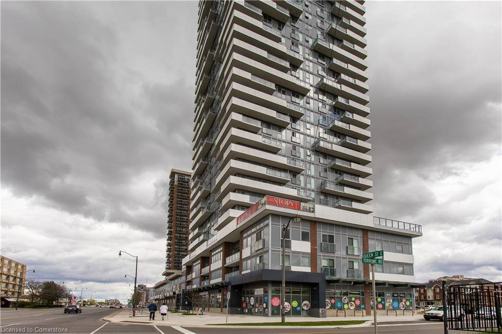 Brampton, ON L6W 0A9,215 Queen Street E #602