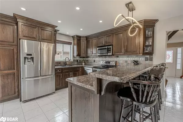 Barrie, ON L4N 7Y1,38 Benson Drive