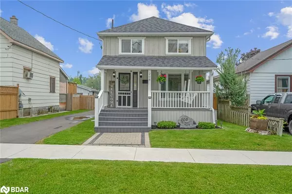 208 Elmer Park, Orillia, ON L3V 2T1