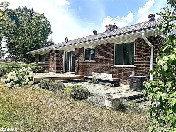 Oro-medonte, ON L0L 1T0,978 15/16 Sideroad E Sideroad E