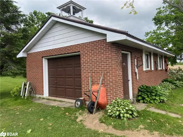 Oro-medonte, ON L0L 1T0,978 15/16 Sideroad E Sideroad E