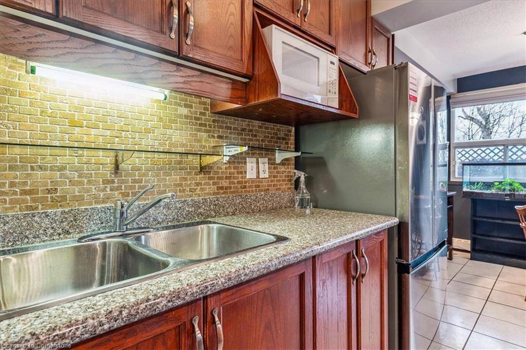 Brantford, ON N3S 7J3,793 Colborne Street #107