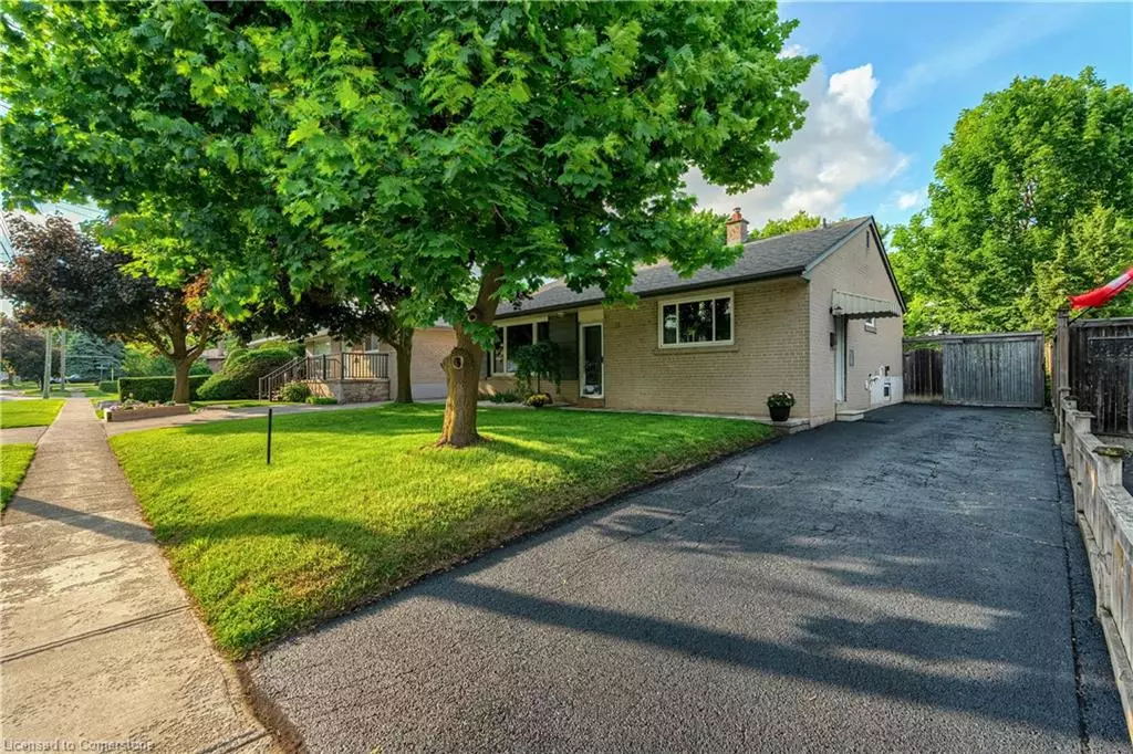 Georgetown, ON L7G 1C3,18 Weber Drive