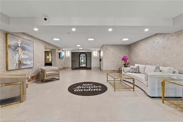 Ancaster, ON L9K 1J8,990 Golf Links Road #301
