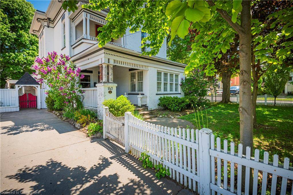 140 Lancaster Street #E, Kitchener, ON N2H 1N1