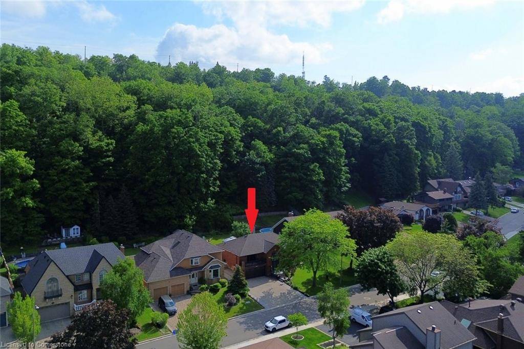 Stoney Creek, ON L8G 3C2,72 Maple Drive