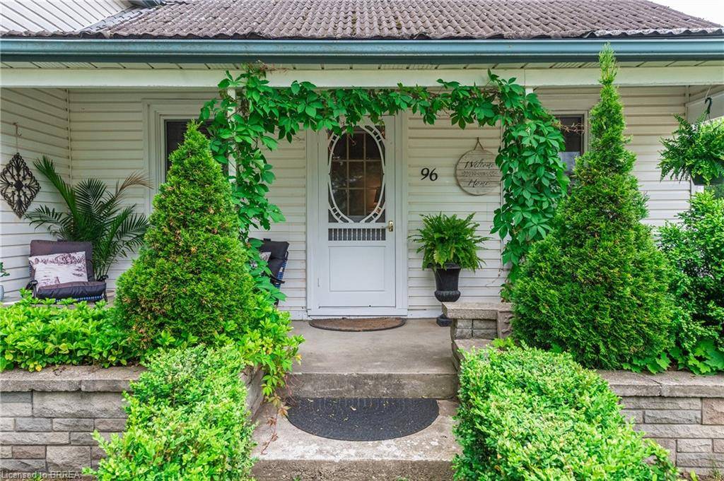 Princeton, ON N0J 1V0,96 Dundas Street W