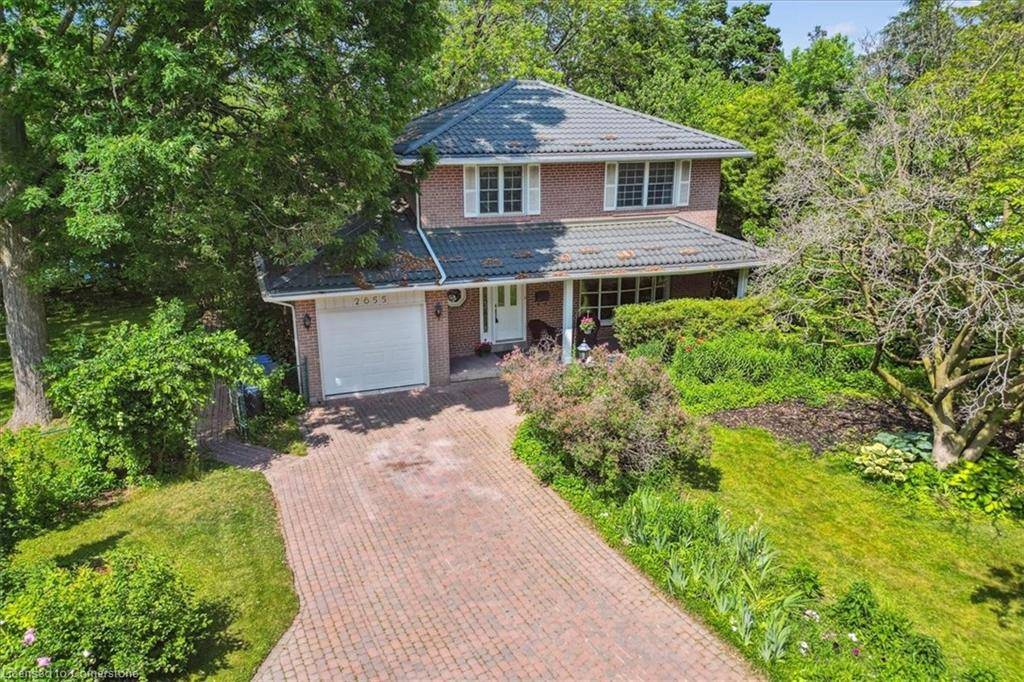 Mississauga, ON L5J 1X8,2655 Bushland Crescent