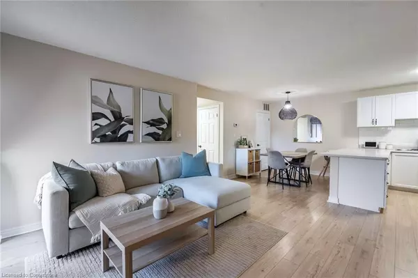Burlington, ON L7M 4R4,4140 Foxwood Drive #203