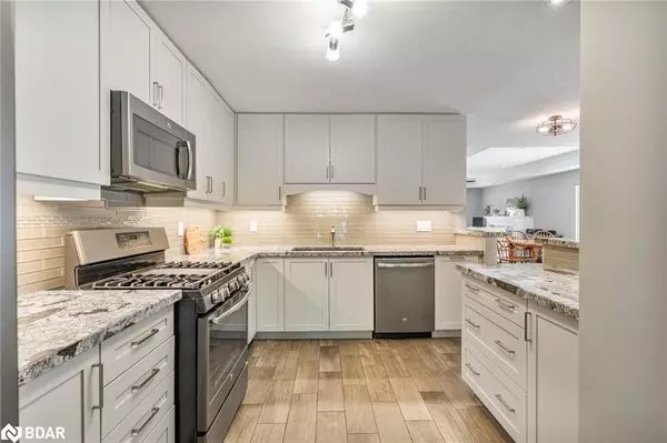 New Tecumseth, ON L9R 0N4,17 Hillcrest Drive