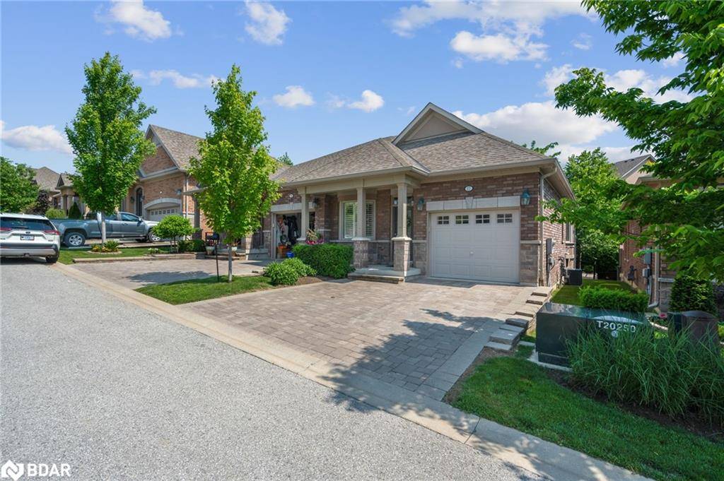 New Tecumseth, ON L9R 0N4,17 Hillcrest Drive