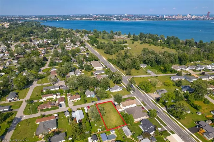 401 Nelson Avenue, Fort Erie, ON L2A 1G4