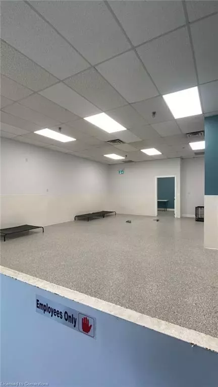 Mississauga, ON L5J 1J4,1801 Lakeshore Road #10