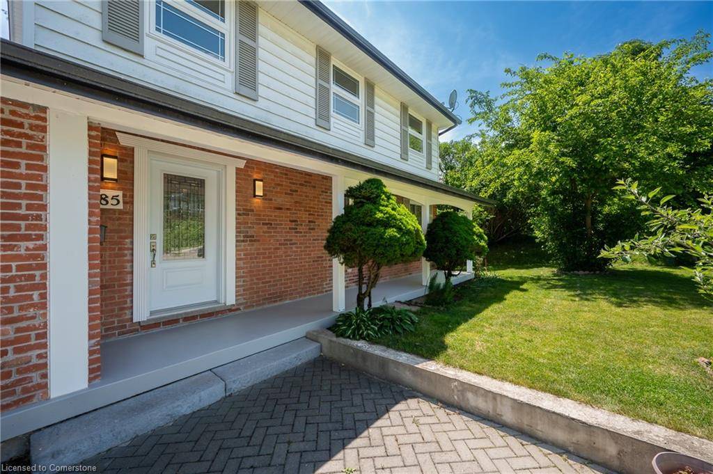 Dundas, ON L9H 4G2,85 Robinhood Drive