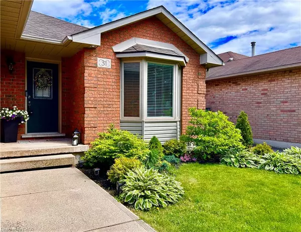 Stoney Creek, ON L8J 2T8,31 Loneoak Crescent