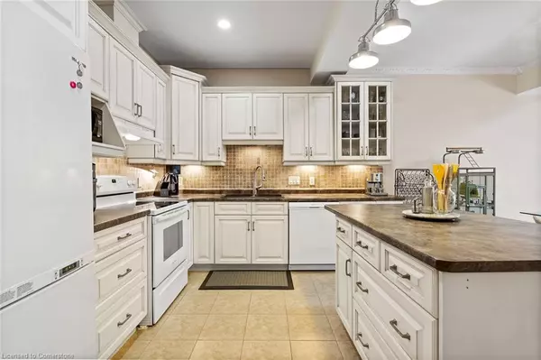 Fonthill, ON L0S 1E4,66 Tanner Drive