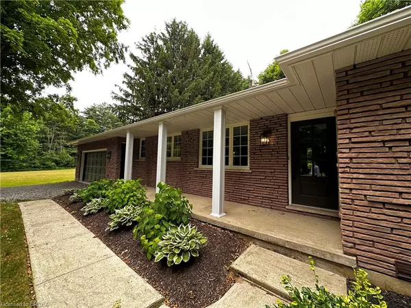 Simcoe, ON N3Y 4K5,881 Charlotteville 8 Road