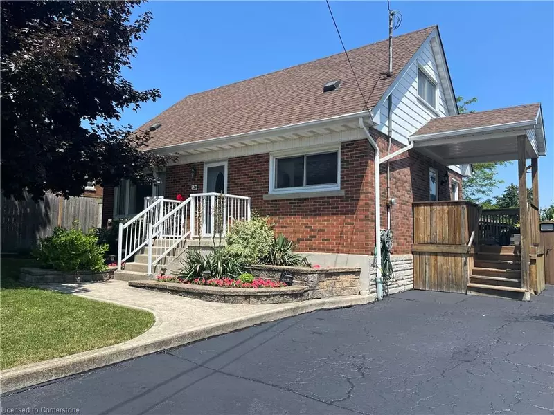 129 Broker Drive, Hamilton, ON L8T 2B8