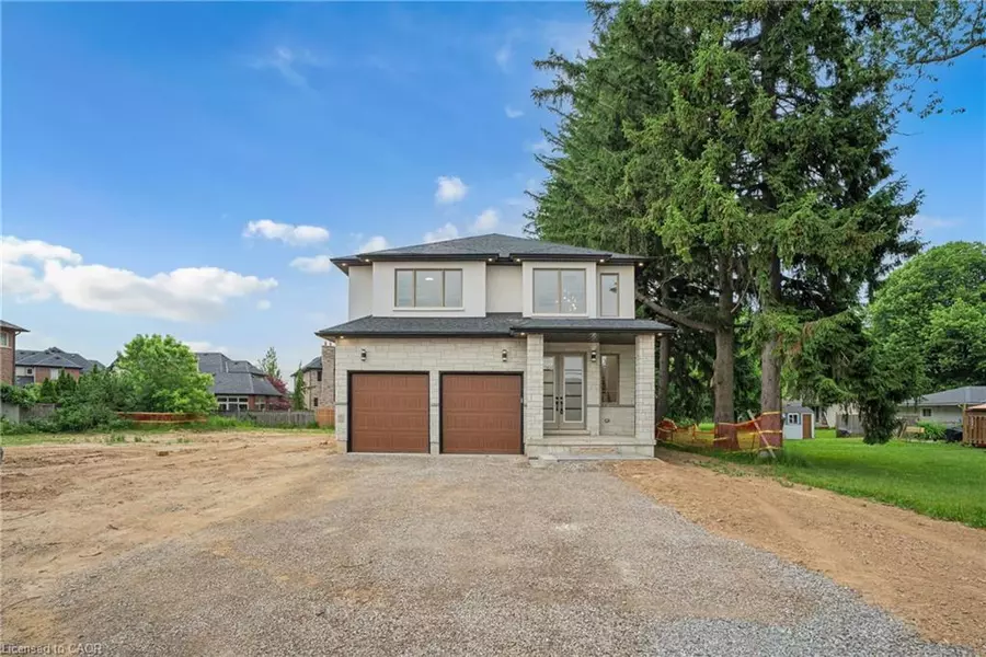 386 Southcote Road, Ancaster, ON L9G 2W3