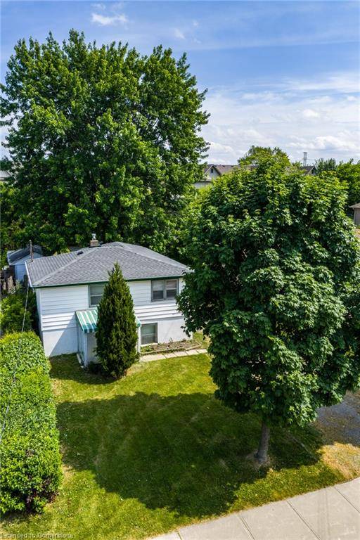1392 Leighland Road, Burlington, ON L7R 3S8