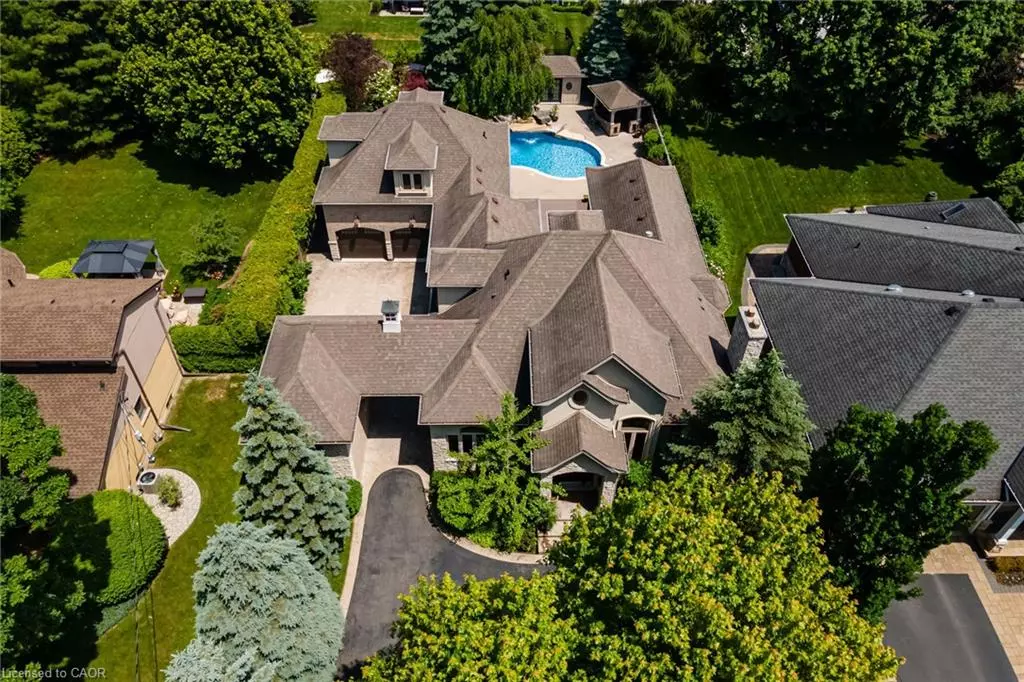 Ancaster, ON L9G 2K4,115 Rosemary Lane