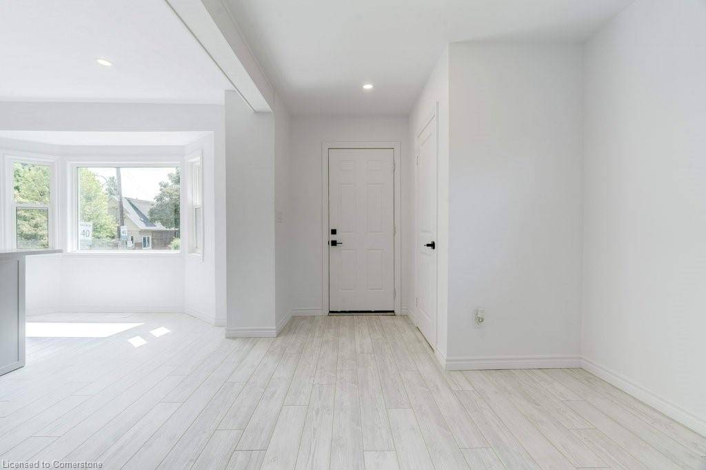 Hamilton, ON L8K 2N3,316 Houghton Avenue S