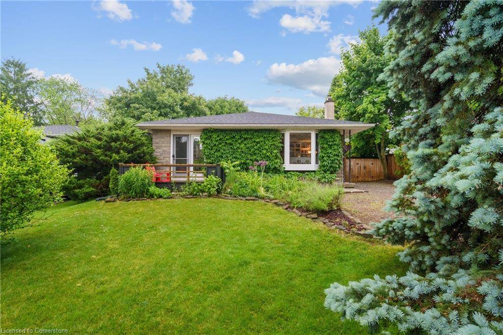 82 Skyline Drive, Dundas, ON L9H 3S6