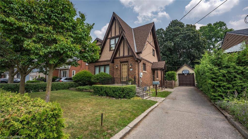 31 Morrell Street, Brantford, ON N3T 4J3