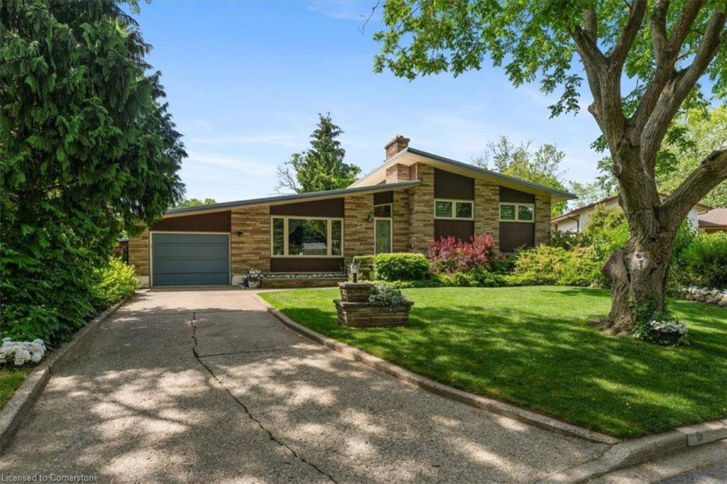 St. Catharines, ON L2T 2A2,7 Glenayr Place
