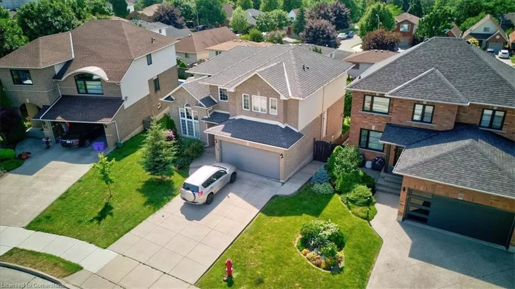 219 Fano Drive, Hamilton, ON L8W 3X3