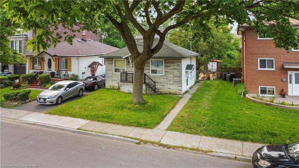 Toronto, ON M8W 1S4,62 Elder Avenue
