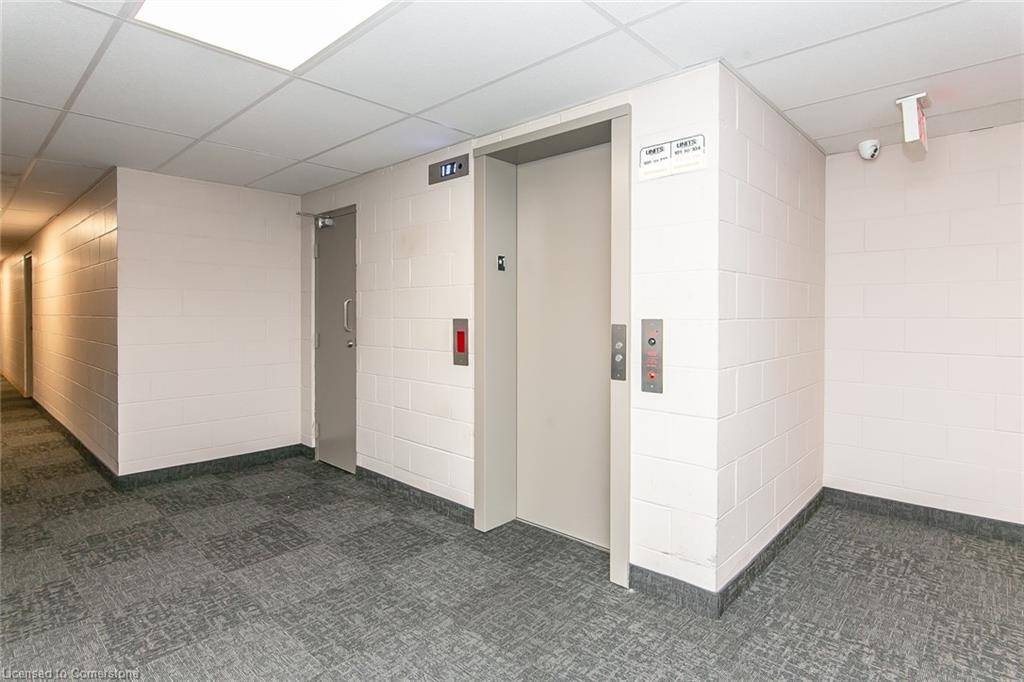 Kitchener, ON N2M 4N6,30 Avalon Place #203