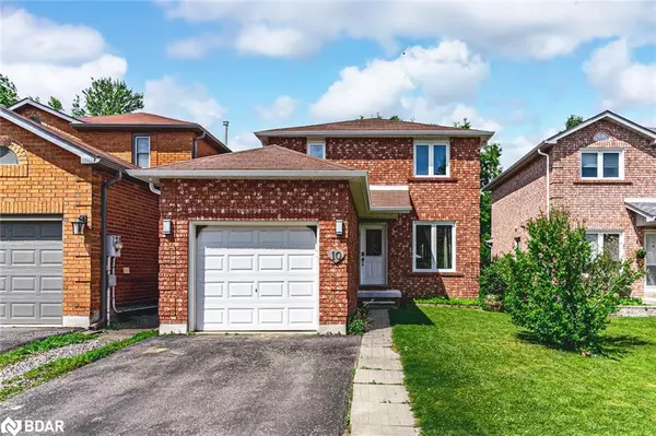 10 Porritt Street, Barrie, ON L4N 6Y5