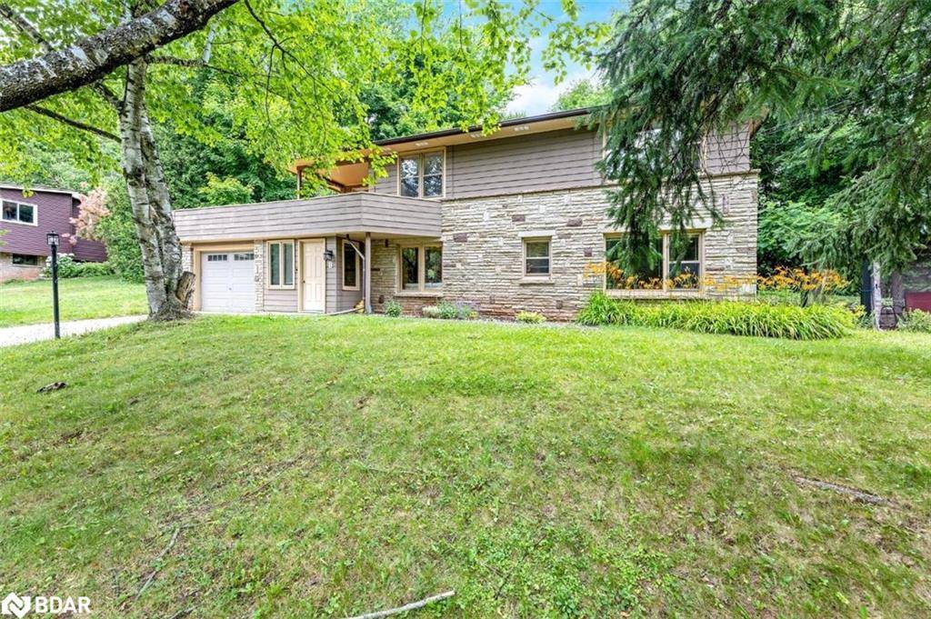 8 Ann Street, Georgetown, ON L7G 2V2
