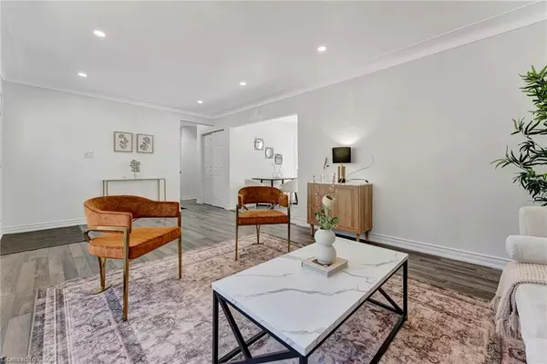 Ancaster, ON L9G 1P8,216 Sioux Road