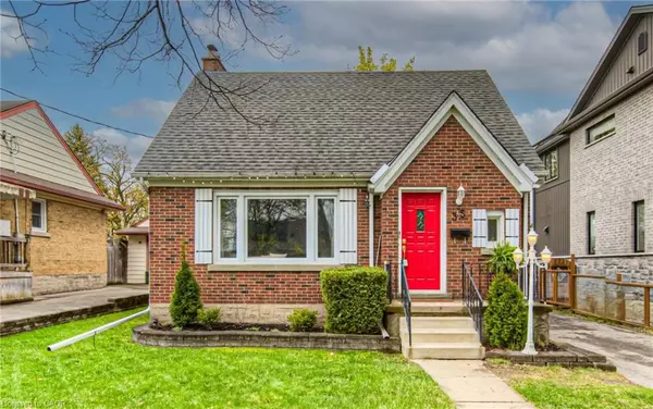 35 Pattandon Avenue, Kitchener, ON N2M 3S6