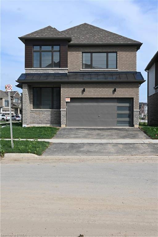 Brantford, ON N3T 0V7,1 Bee Crescent