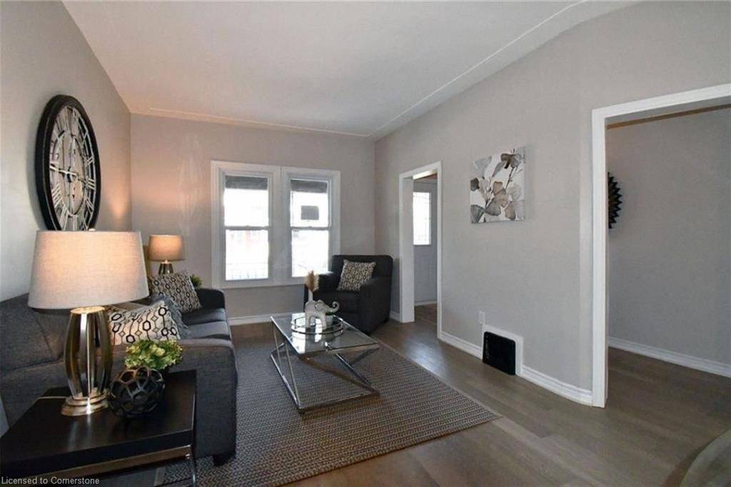 Hamilton, ON L8L 7S2,242 Balmoral Avenue N