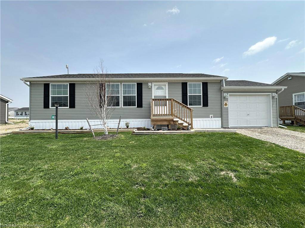 14 Copper Beech Drive, Haldimand County, ON N0A 1L0