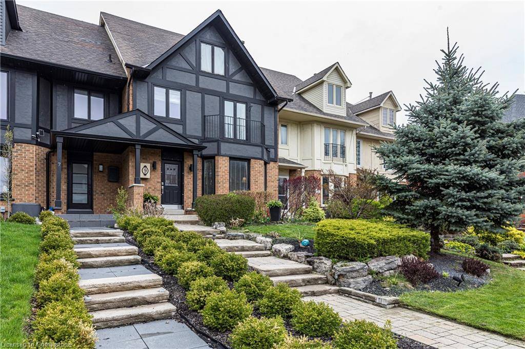 Stoney Creek, ON L8E 4Z4,9 Harbour Drive